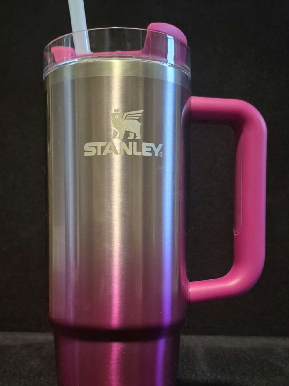 Stanley Quencher H2.0 FlowState 30 oz Tumbler Camelia Gradient Pink
